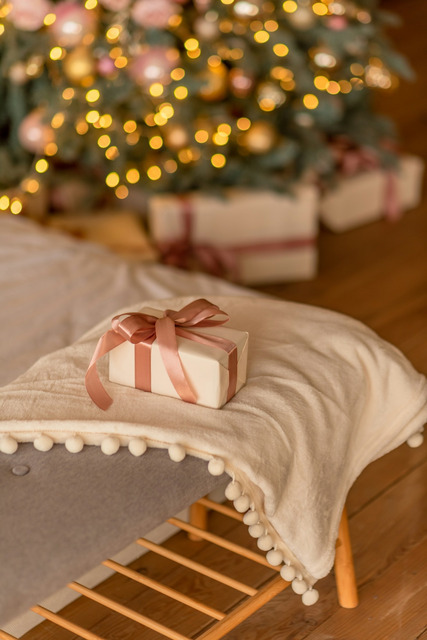 Creative Ways to Style Your Presents with Ribbons and Bows